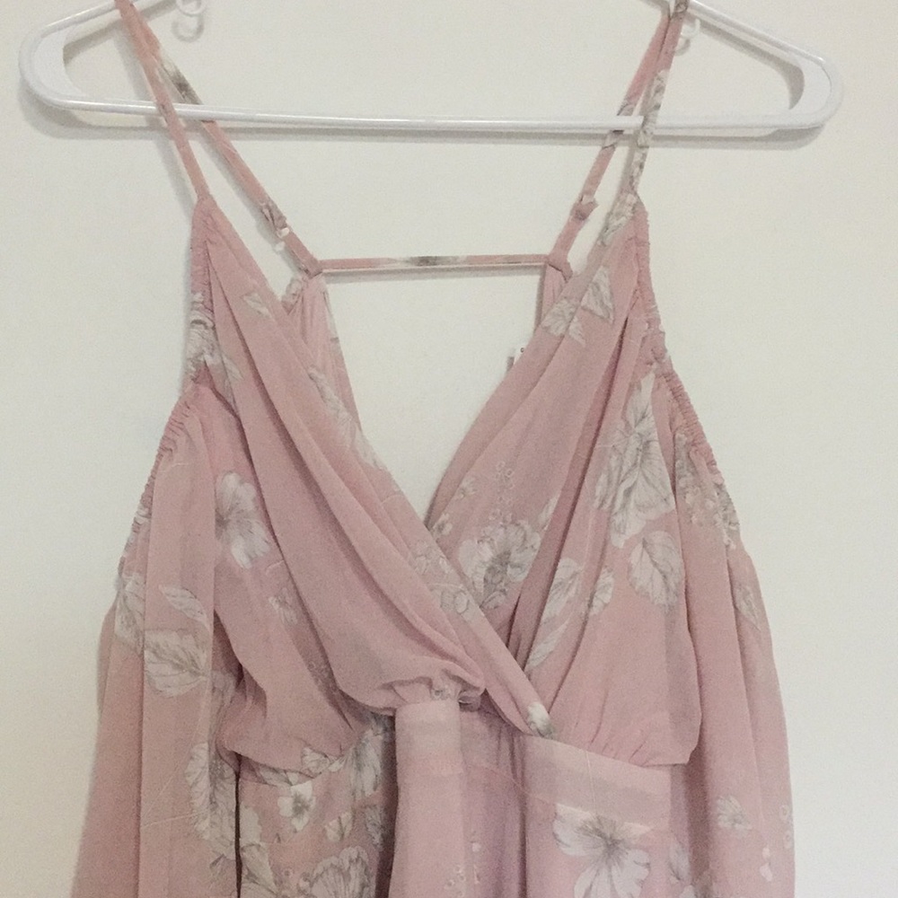 Pink pattern dress - Picture 2 of 5
